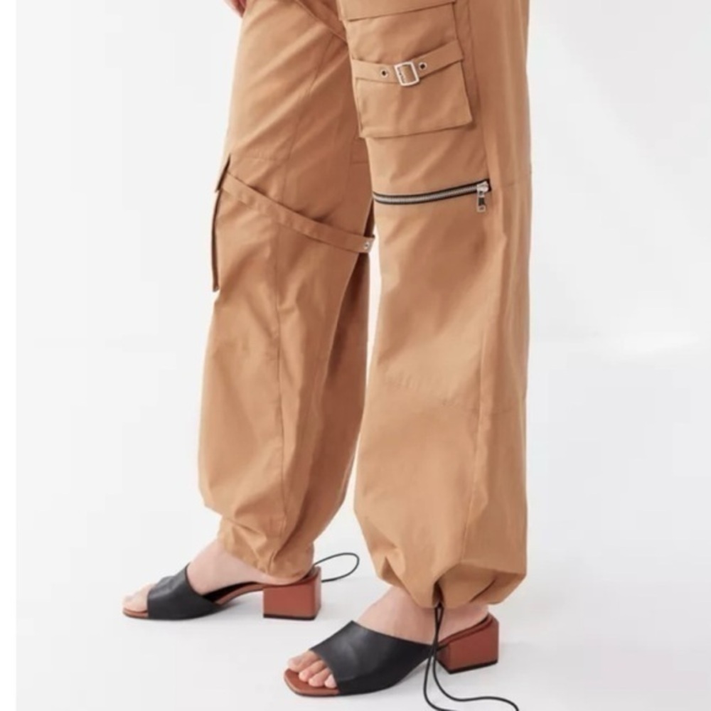 I.AM.GIA Cargos